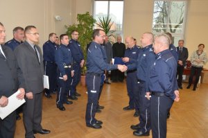 POLICJANCI OTRZYMALI TRZY NOWE RADIOWOZY