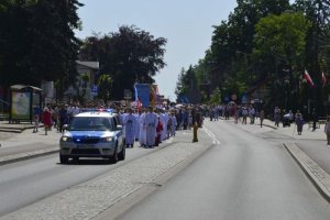 Policjanci zabezpieczali procesję Bożego Ciała