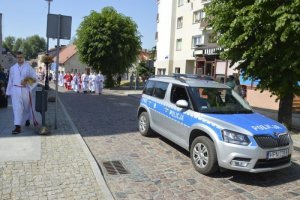 Policjanci zabezpieczali procesję Bożego Ciała