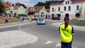 Policjanci zabezpieczali zlot VW Garbusa